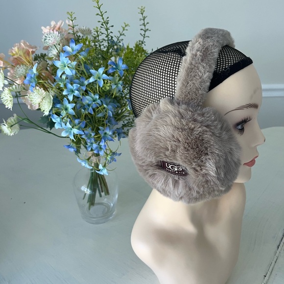 UGG Tan Fur Earmuffs - Picture 1 of 2